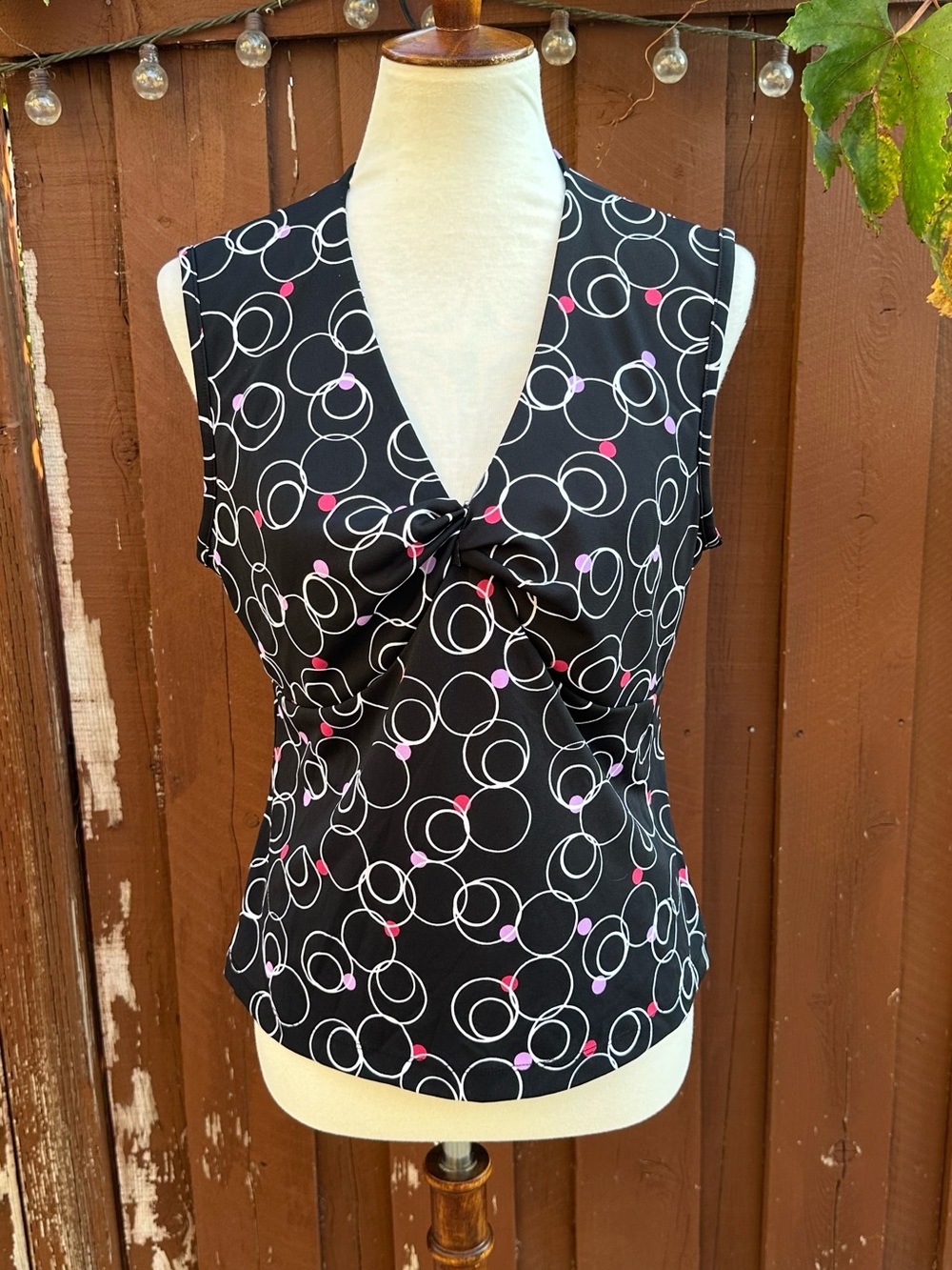 Amanda Smith Black Sleeveless Knot-Front Camisole with White & Pink Circle Print